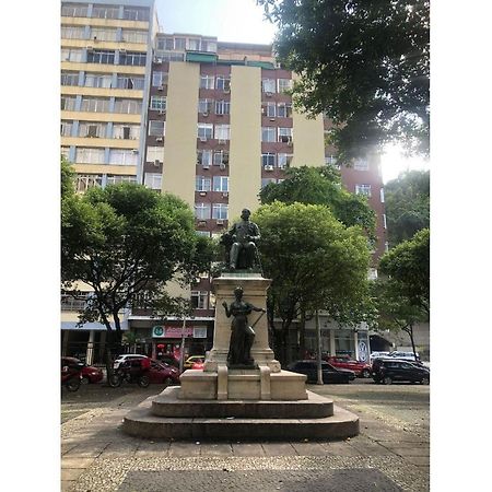 Copacabana Rua Tranquila E Arborizada Perto De Tudo Posto 2 Rio de Janeiro Kültér fotó