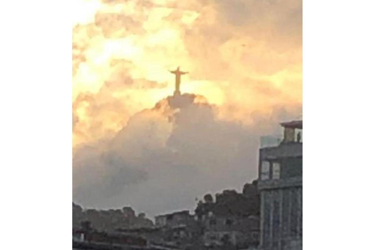 Copacabana Rua Tranquila E Arborizada Perto De Tudo Posto 2 Rio de Janeiro Kültér fotó